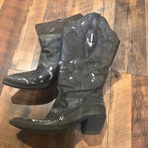 Women’s Roper Boots